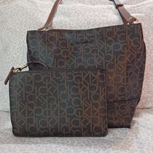 Calvin Klein Signature Novelty Key Item Bucket Crossbody Bag